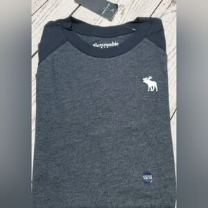 Kid's🔷️ABERCROMBIE Kids 2 Tone Blue with Large Icon Jersey Style🔷️